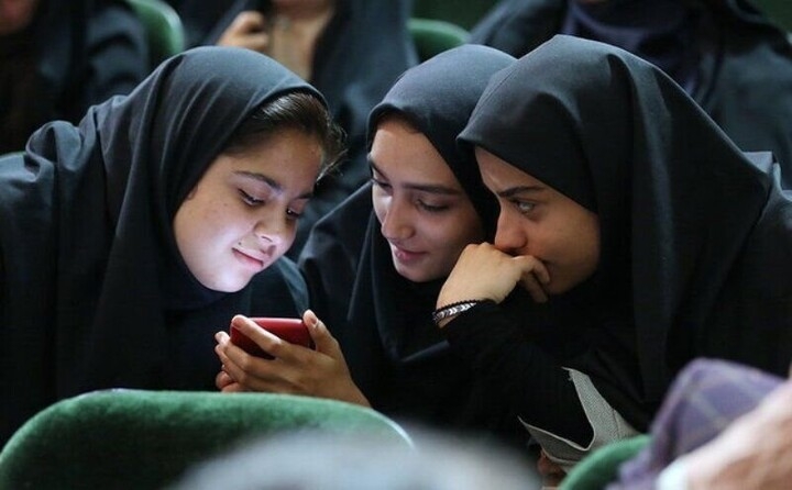 هم‌دلی،-کلید-طلایی-گشودن-قفل-شکاف-نسلی
