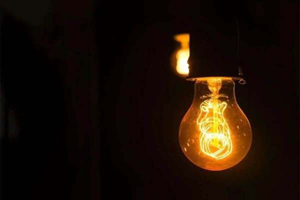 تلاطمات-قطعی-برق-کاهش-می‌یابد