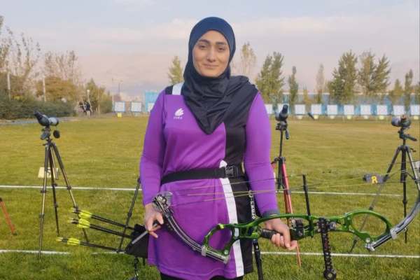حضور-بانوی-زنجانی-در-اردوی-تیم-ملی