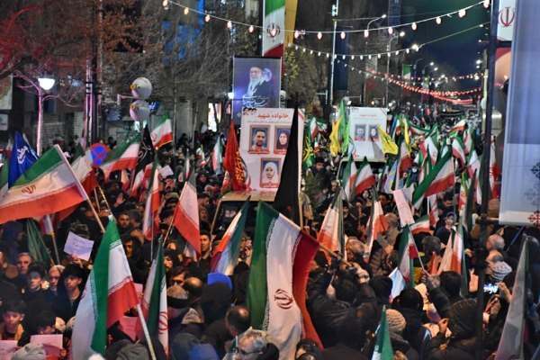 همخوانی-سرود-ملی-در-زنجان-همزمان-با-سراسر-کشور-