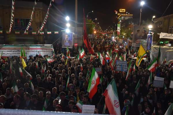 حماسه-حضور-خستگی‌ناپذیر-زنجانی‌ها-در-حمایت-از-انقلاب