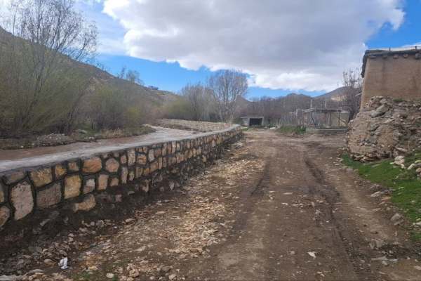 تکمیل-پروژه-دیوار-حفاظتی-روستای-قره‌زکی-انگوران-